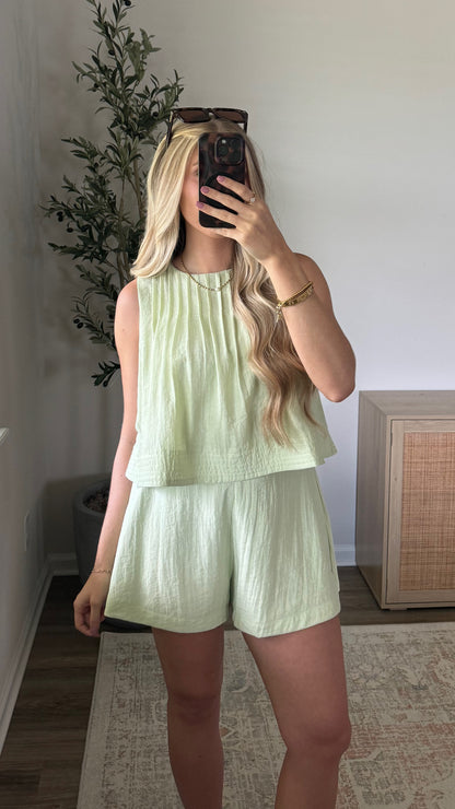 Island Mist Shorts Set / Light Green