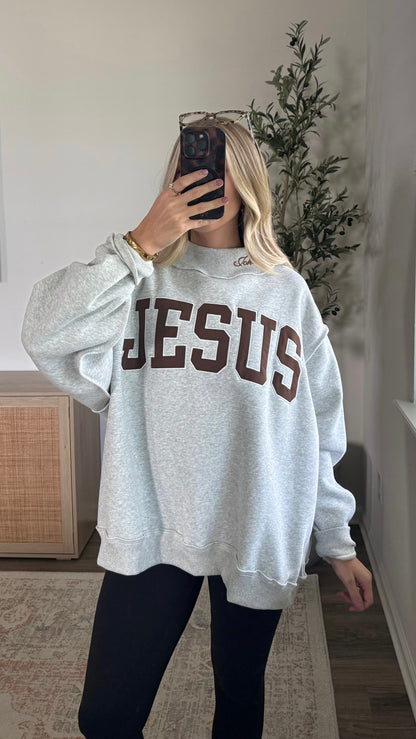 Jesus Embroidered Mock Neck Sweatshirt / Brown