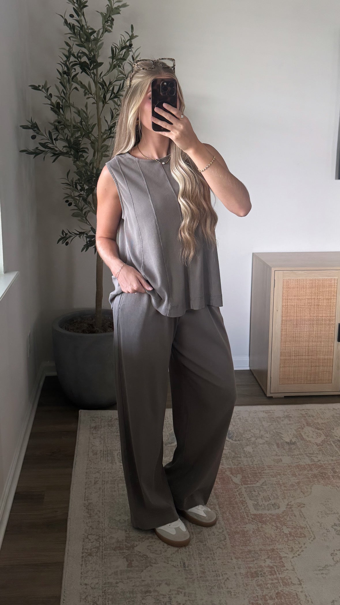 Dreamer Pants Set / Dark Taupe