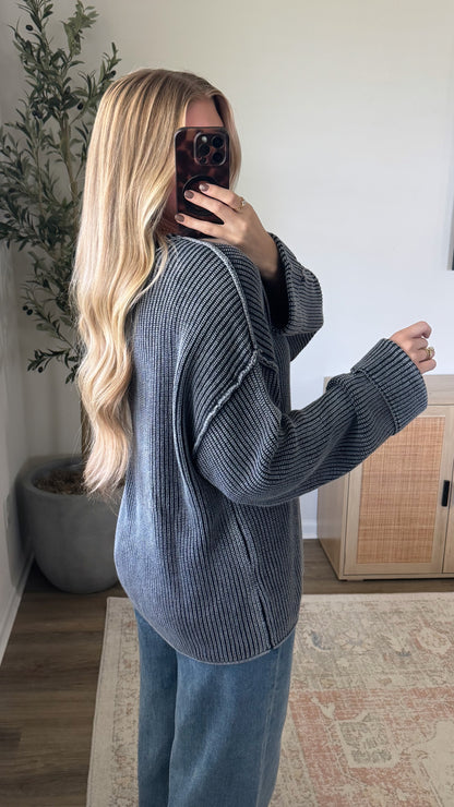 Vintage Cuffed Sweater / Navy