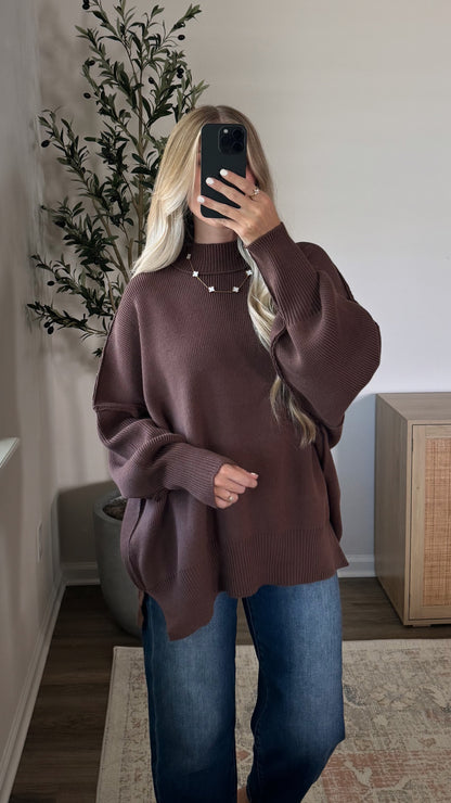 Oversized Essential Knit / Brown