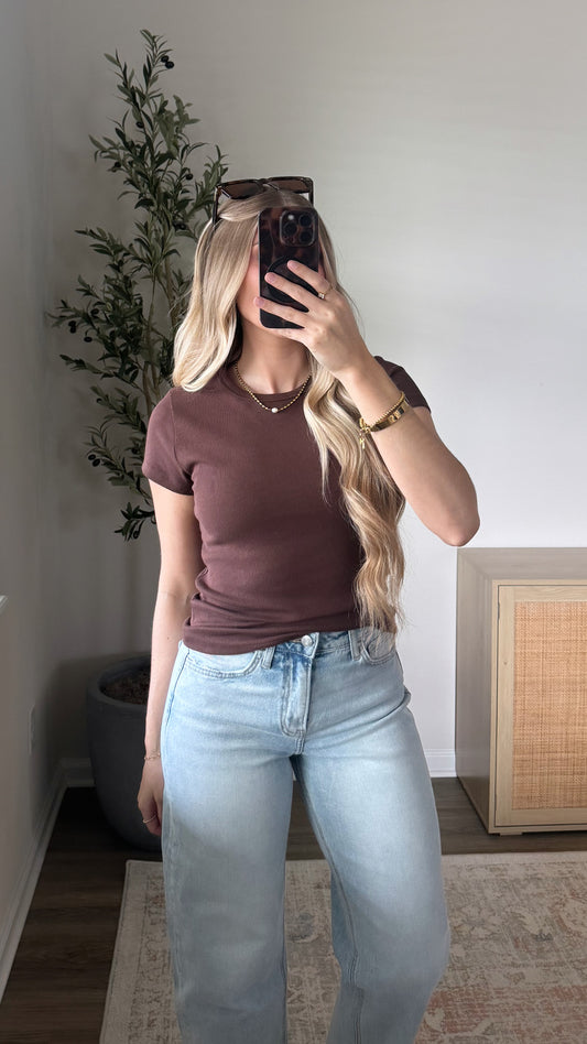 Basic Ribbed Tee / Brown