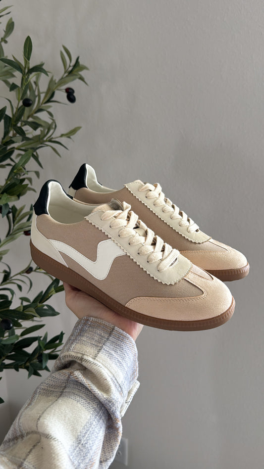 Classic Sneaker / Neutral