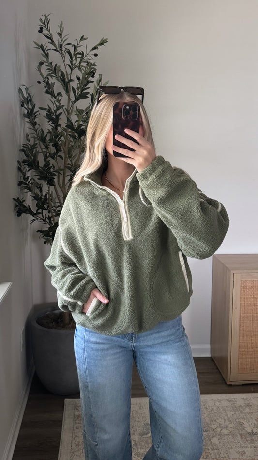 Sherpa Pullover / Sage + Cream