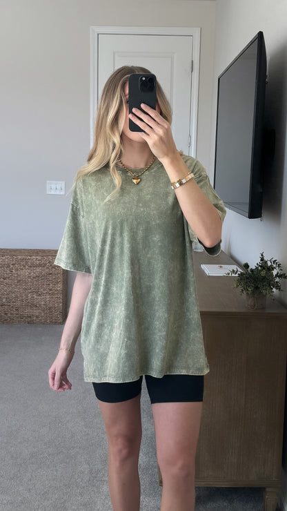 6 Color Options / Weekend Tee
