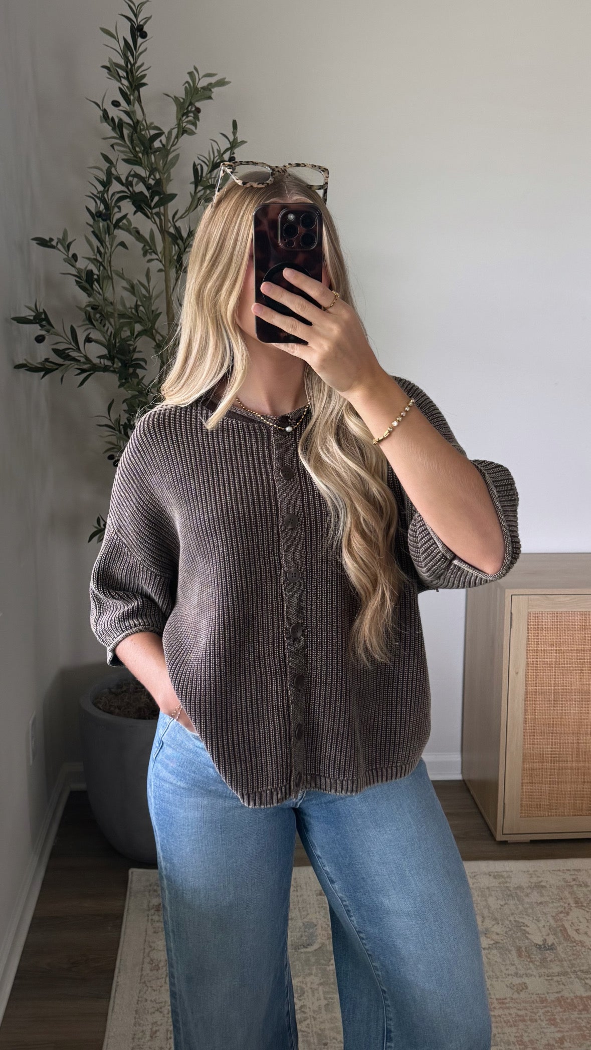 Fireside Short Sleeve Cardigan / Washed Brown