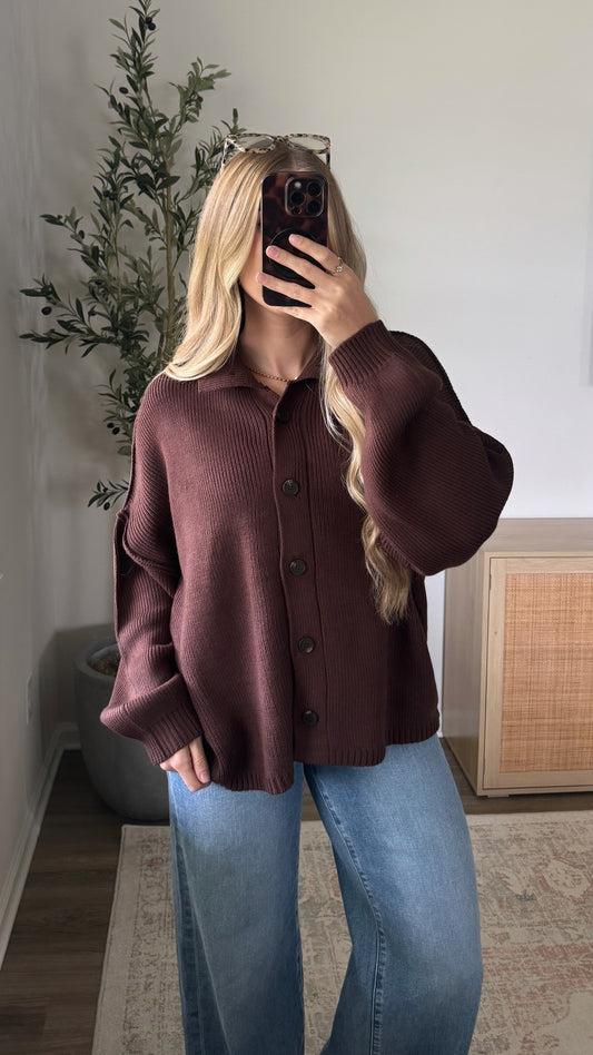 Oakley Button Down Cardigan / Brown