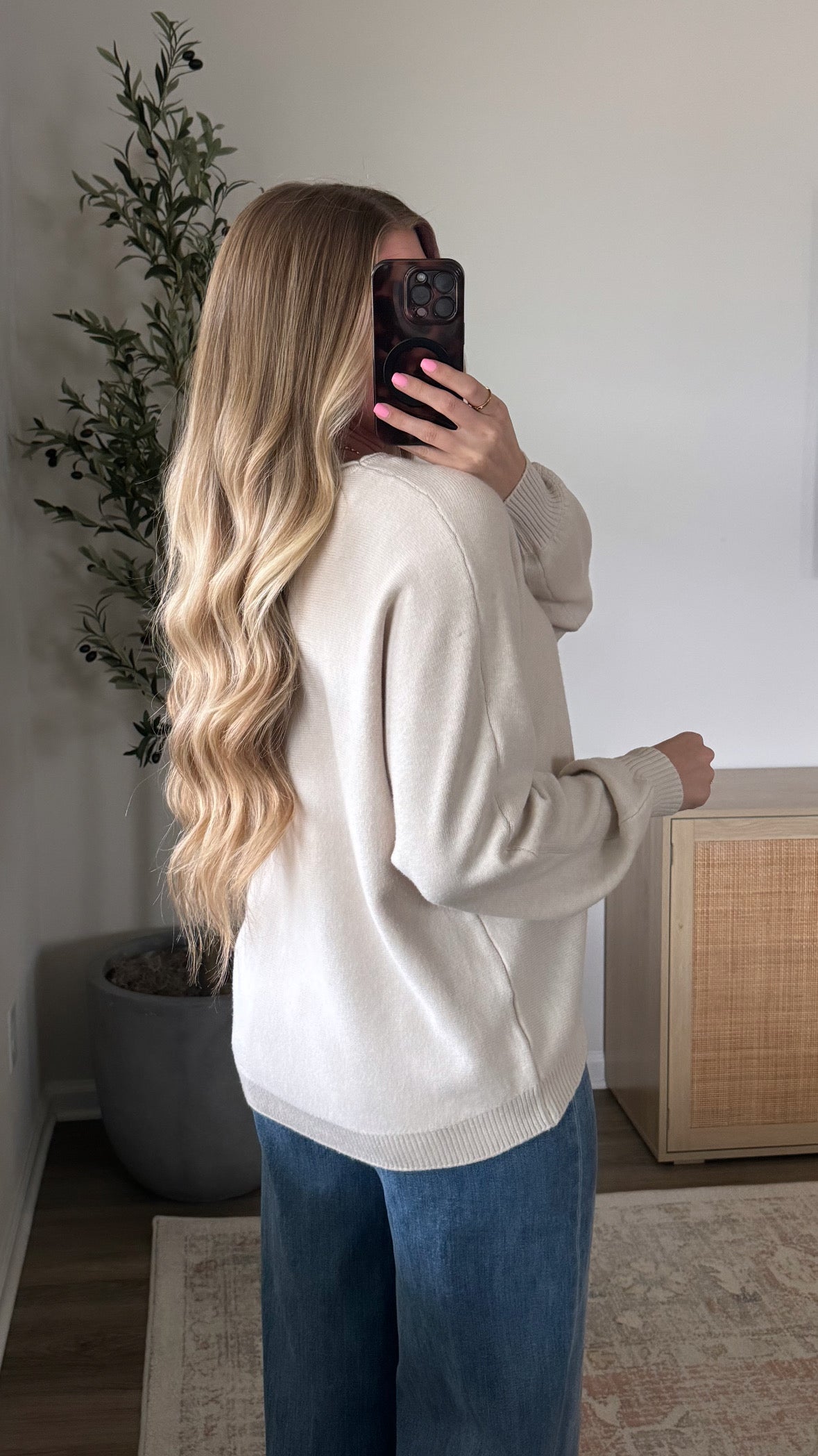 Barely There Lightweight Sweater / Sand Beige