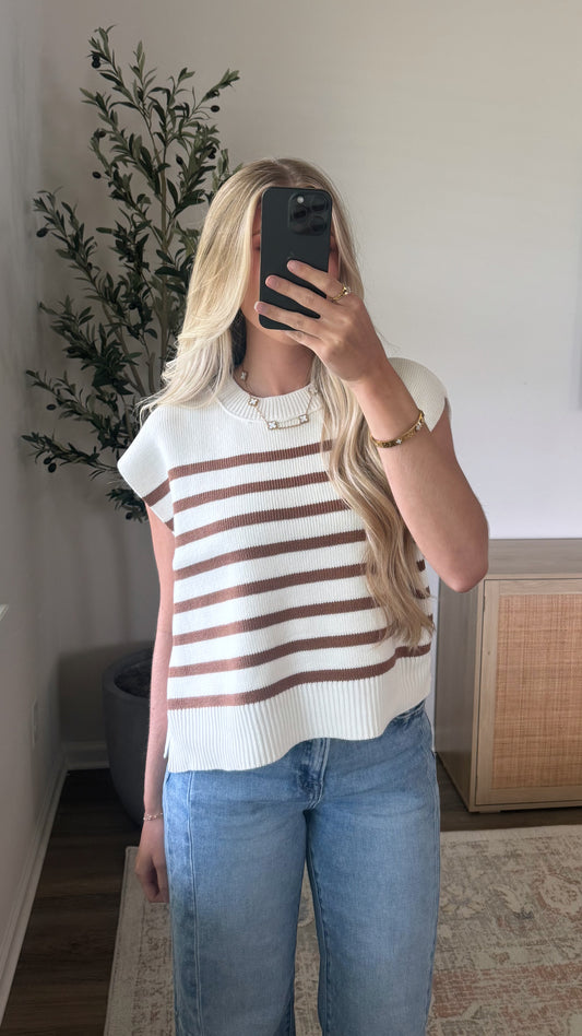 Striped Sweater Vest / Mocha