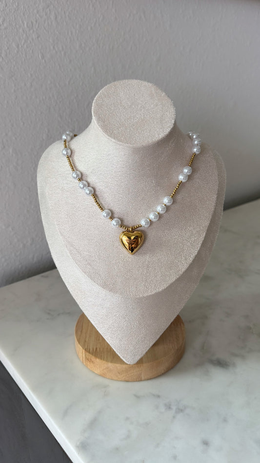 Heart + Pearl Necklace / 18k Gold