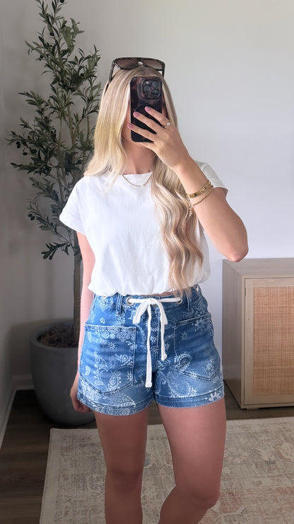 Paisley Patch Pocket Shorts / Med Wash