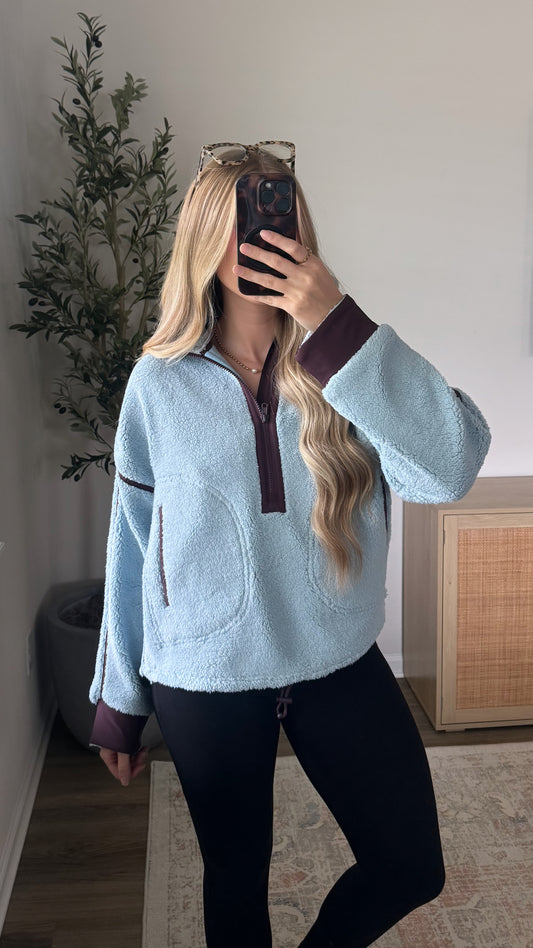 Sherpa Half Zip / Light Blue + Burgundy