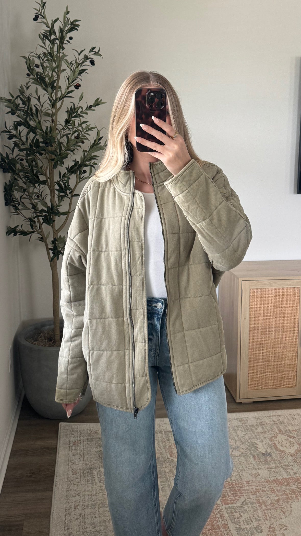 Oversized Quilted Jacket / Dusty Olive