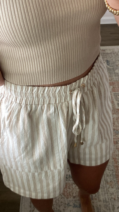 Poolside Linen Shorts / Natural