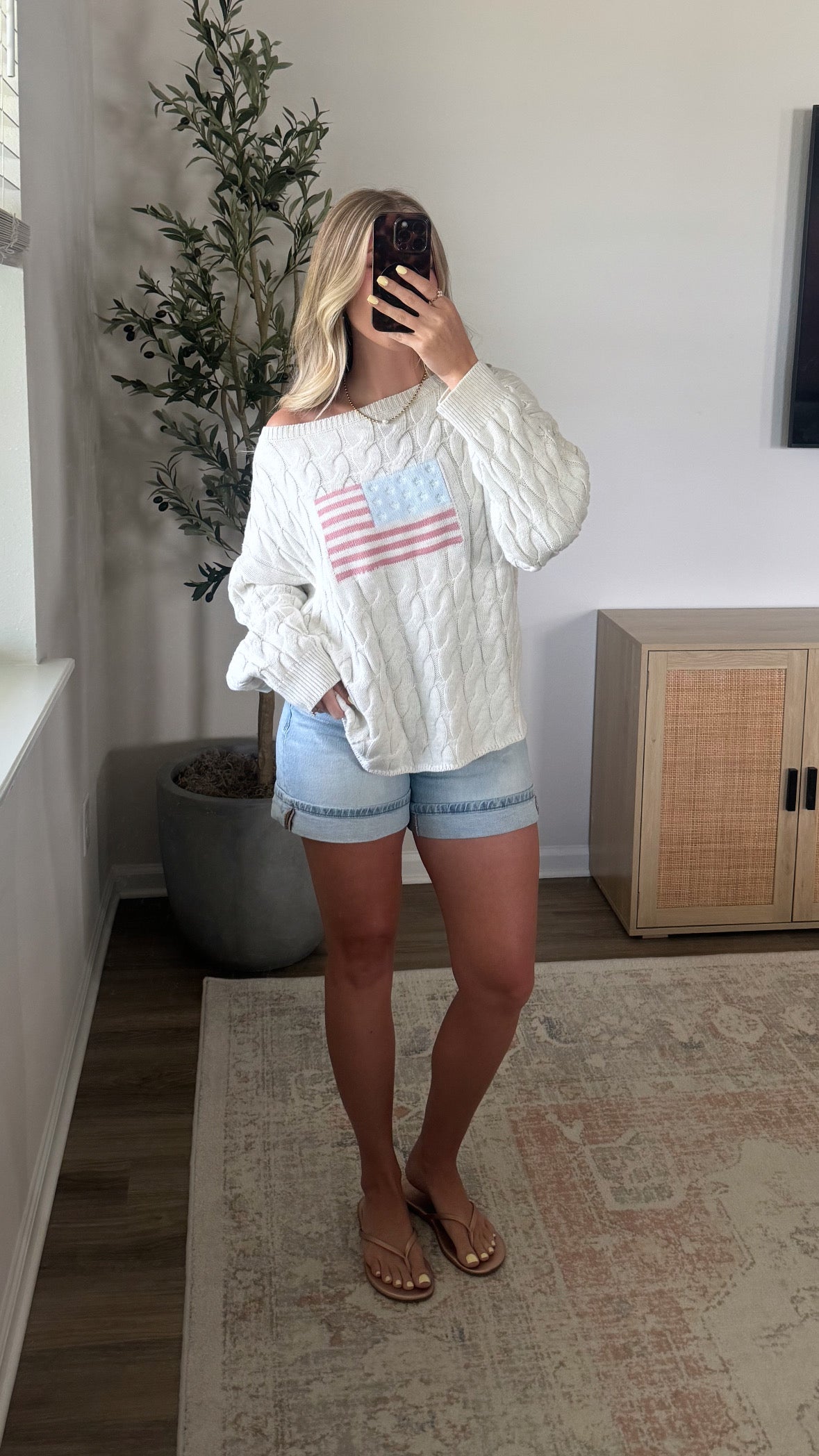 Flag Cable Knit Sweater / Grey