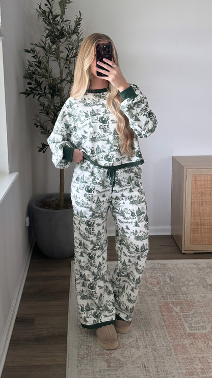 Christmas Village Pants Set / Green