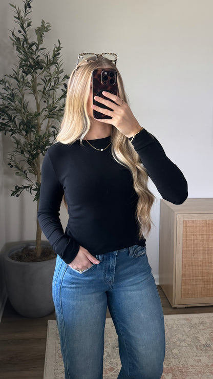 Butter High Neck Long Sleeve / Black