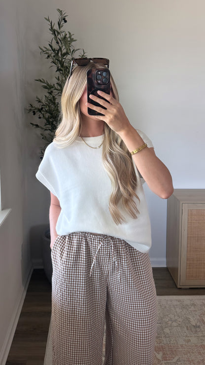 Classic Sweater Vest / Ivory