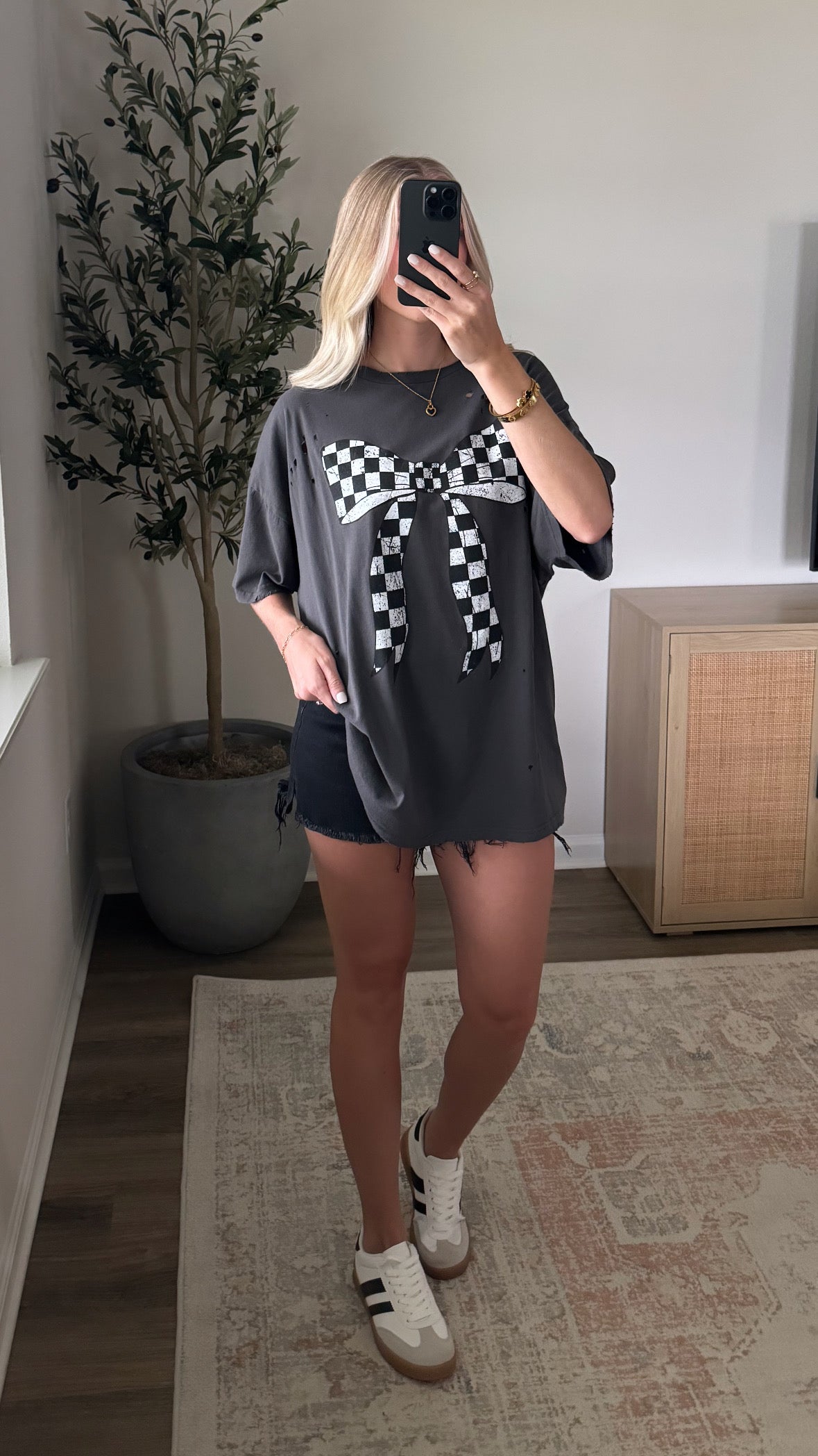 Bow Graphic Tee / Checker
