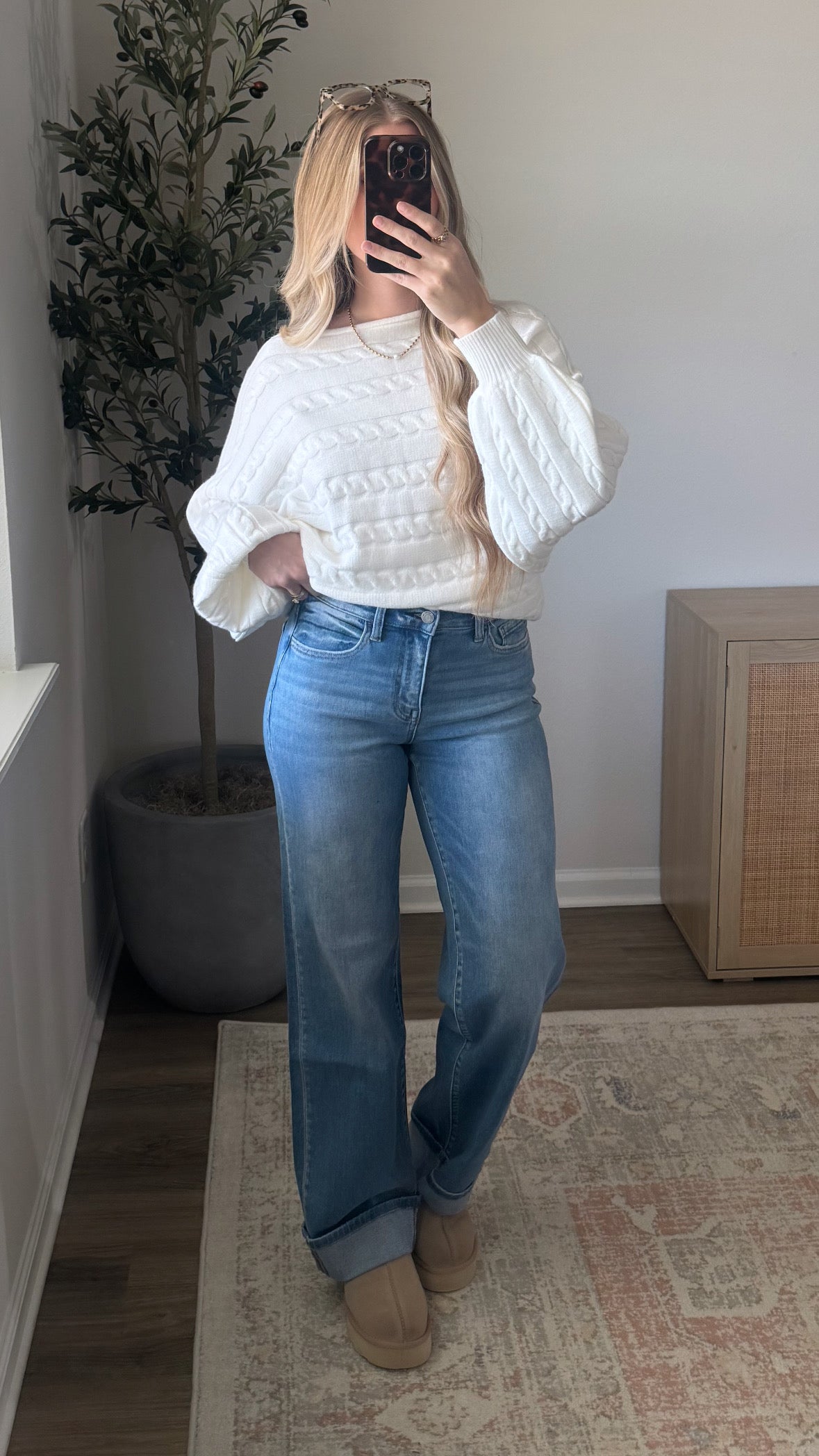 Mistletoe Cable Knit / Off-White