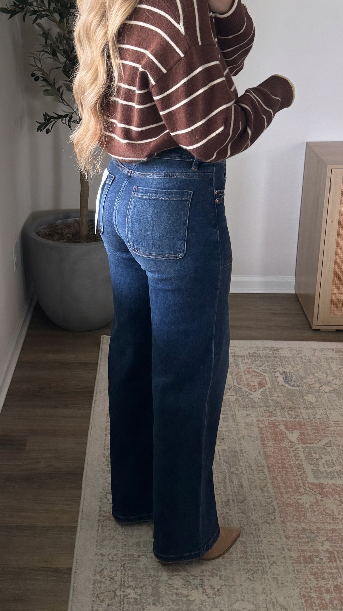 PREORDER (estimated to ship 11/13) - Chloe Patch Pocket Wide Leg Jeans / Dark Wash