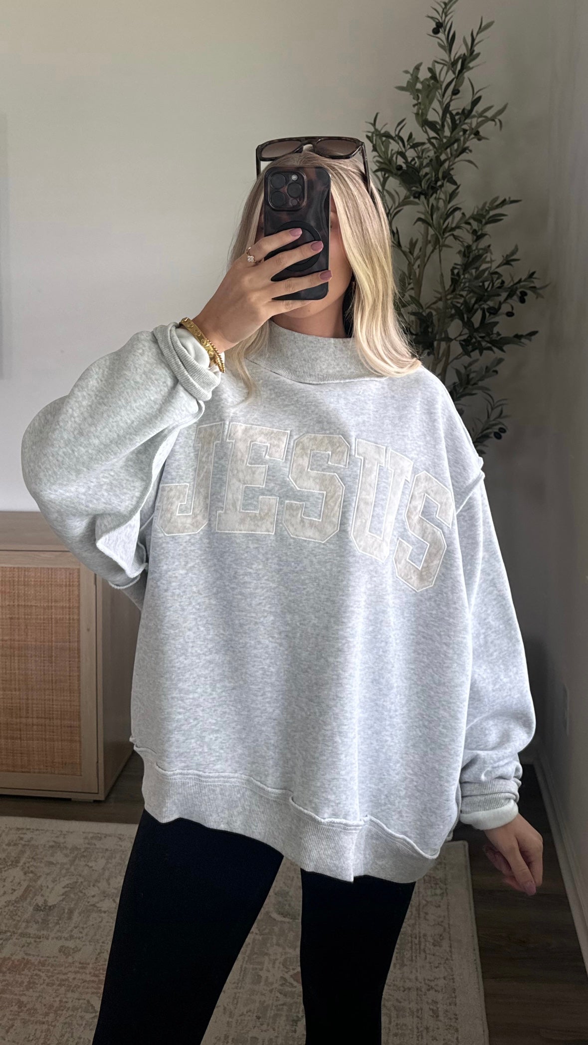 Jesus Embroidered Mock Neck Sweatshirt / Grey