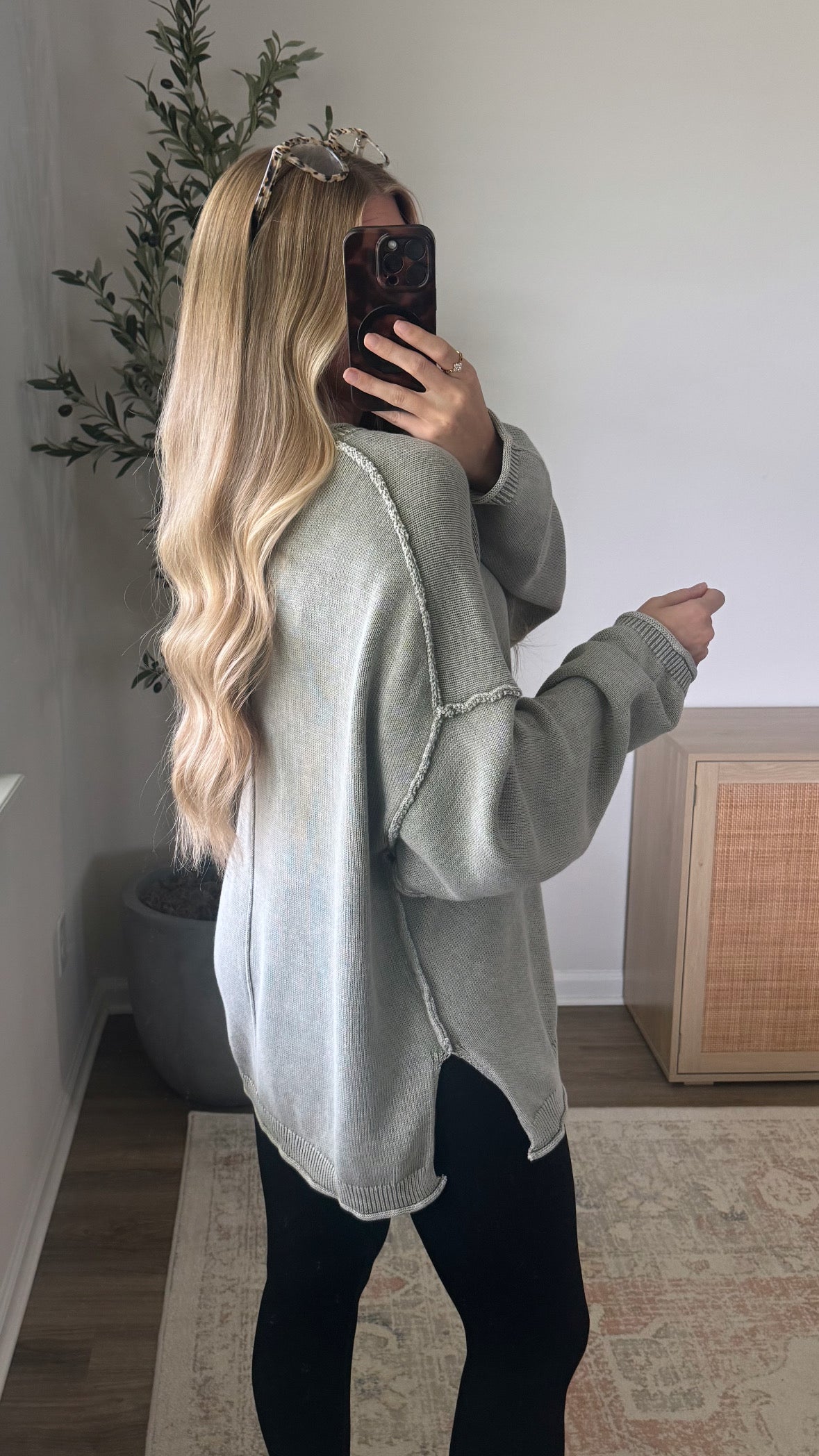Ember Oversized Sweater / Light Olive