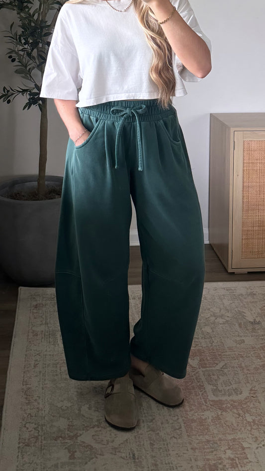 Barrel Sweatpants / Dark Green