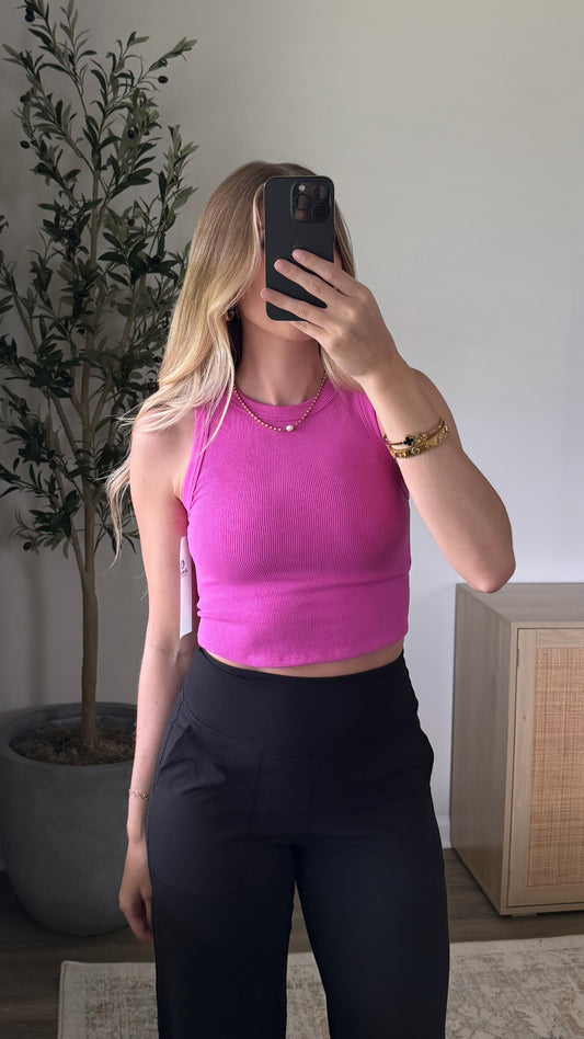 Sculpt High Neck Tank / Magenta