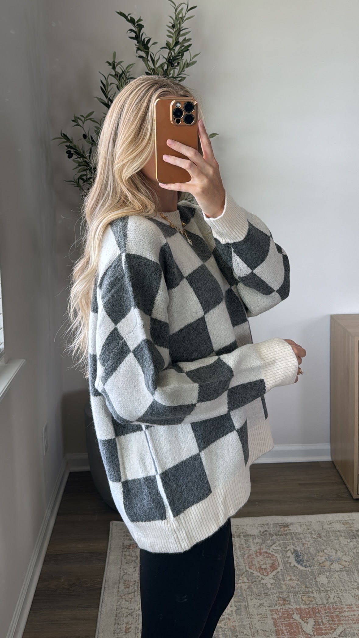 Checked Out Sweater / Charcoal