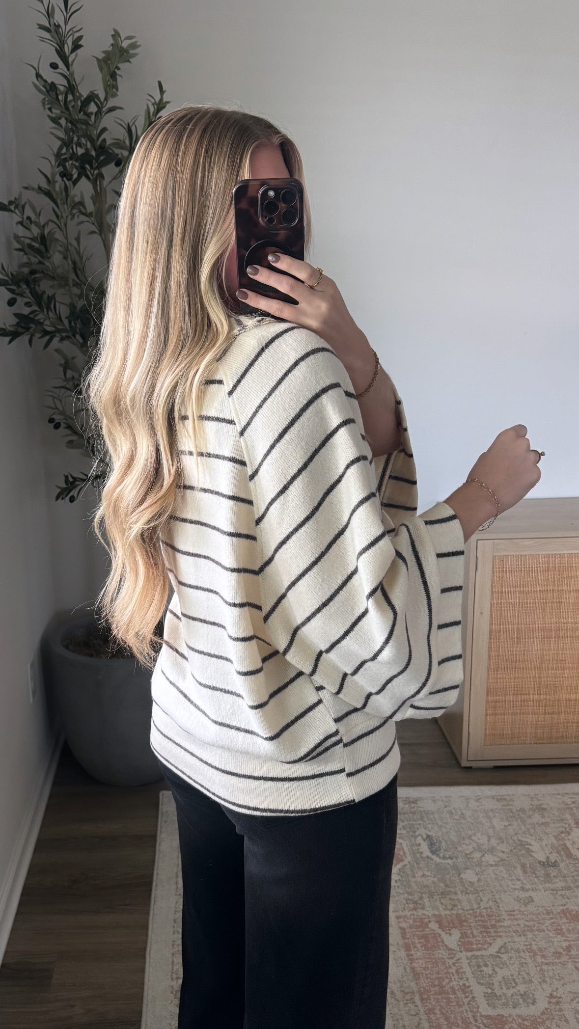 Wide Sleeve Henley / Cream
