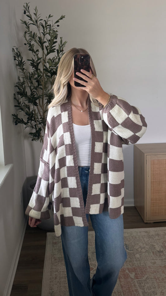 Checkered Cardigan / Mocha