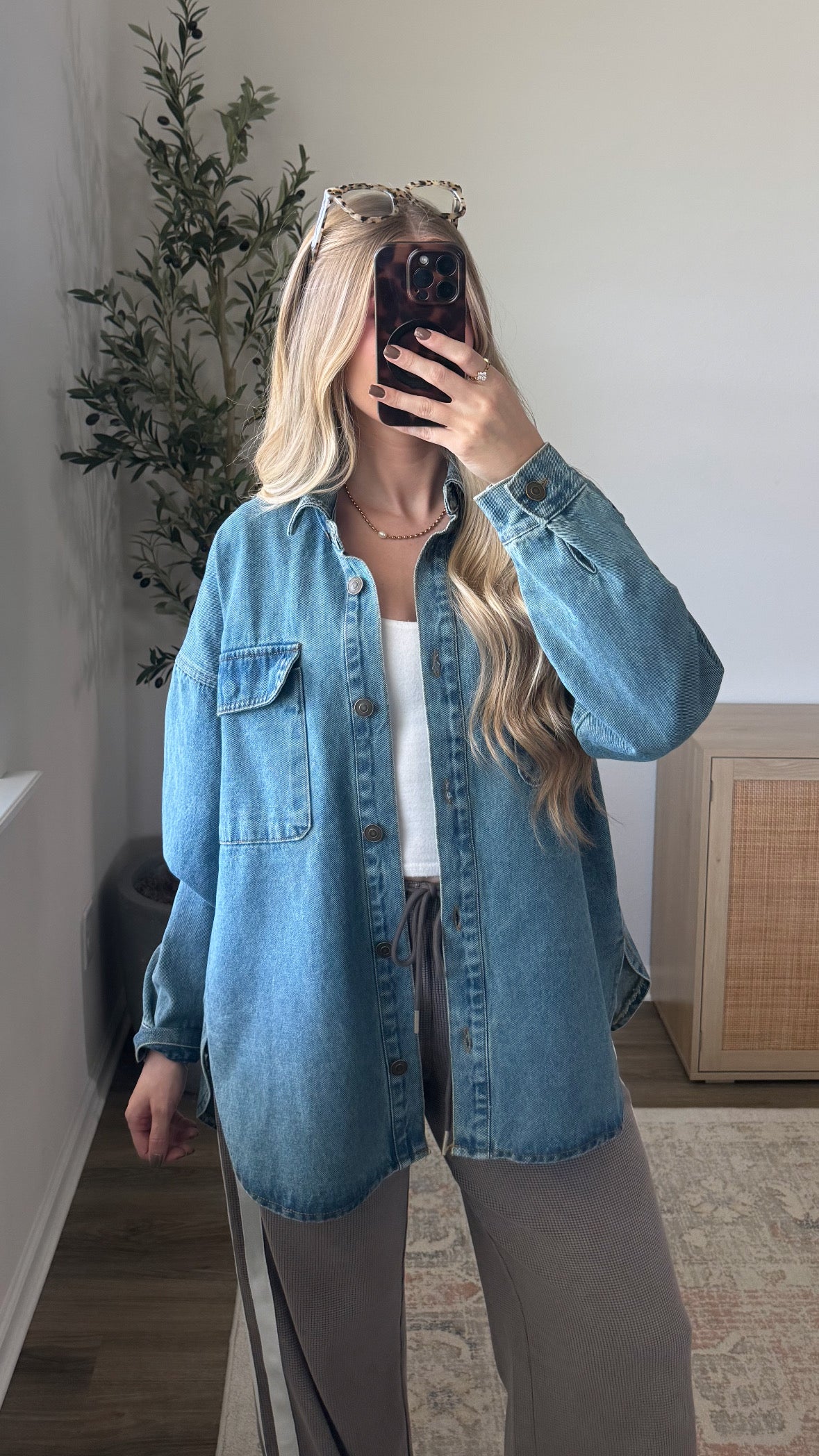 Classic Denim Jacket / Medium Wash