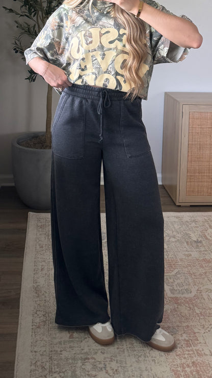 Off Duty Wide Leg Sweatpant / Charcoal
