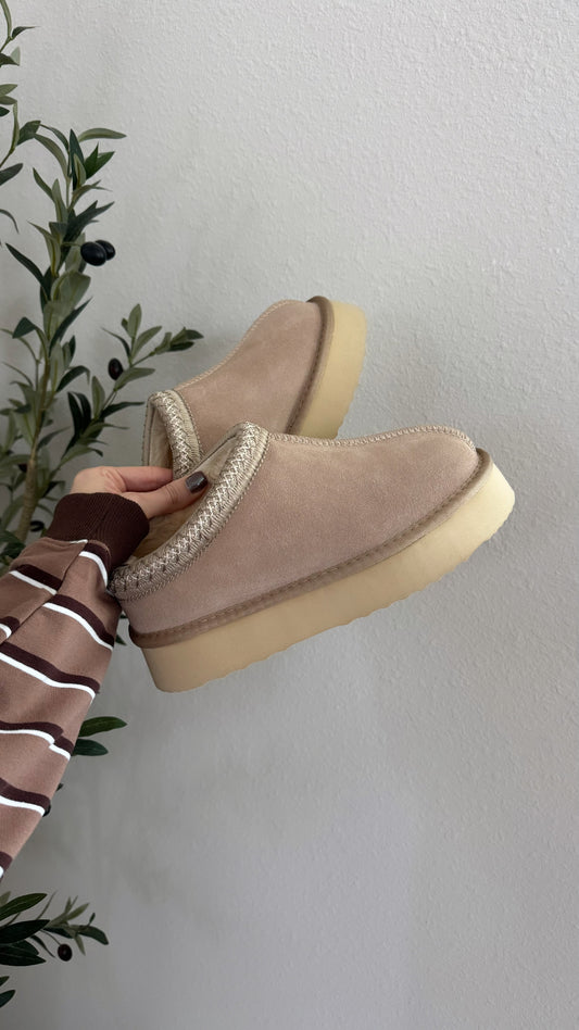 Platform Slippers / Sandstone