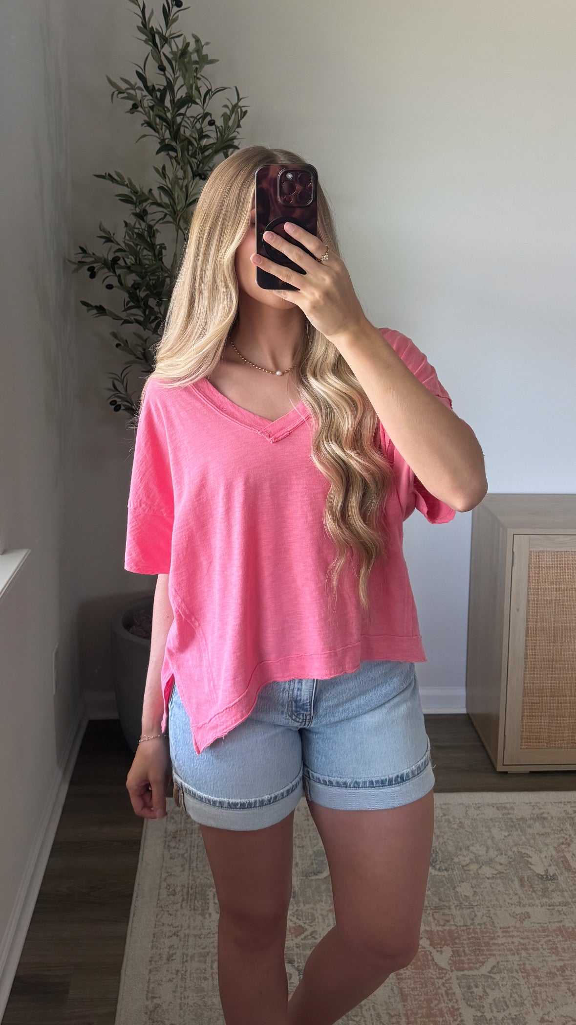 V-Neck Short Sleeve Tee / Pink