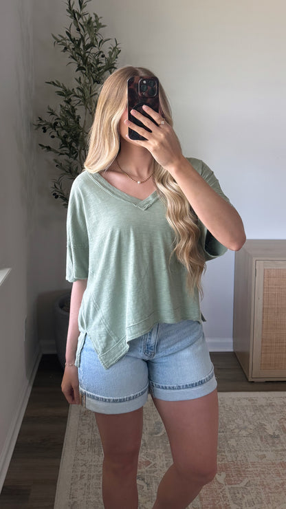 V-Neck Short Sleeve Tee / Light Sage