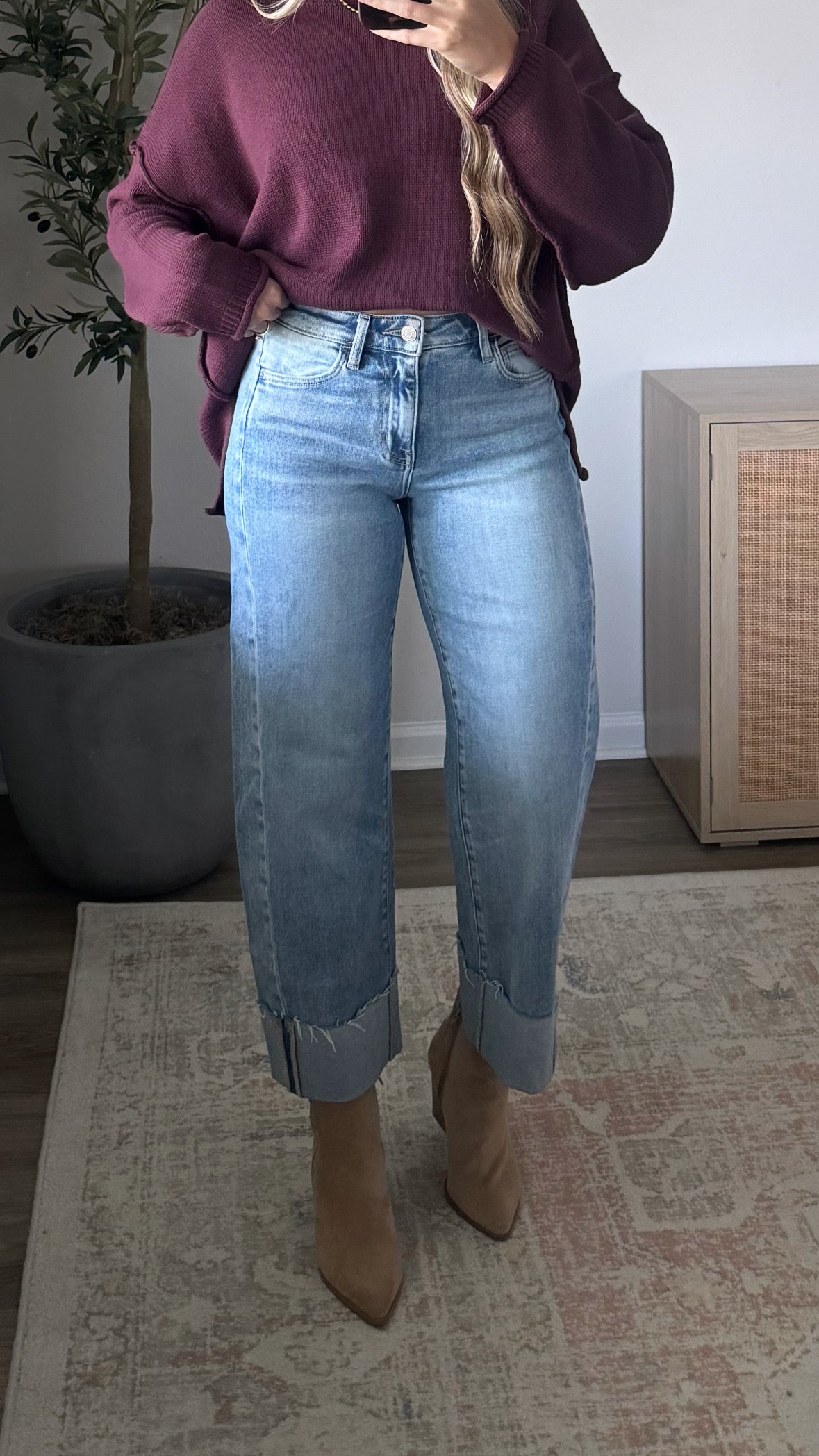 Ella Cuffed Barrel Denim / Lightwash