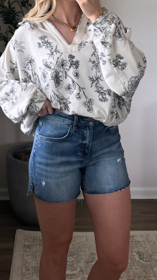 Avery Comfort Shorts / Dark Wash