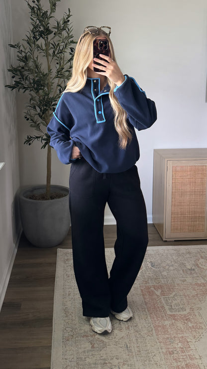 Contrast Fleece Pullover / Navy + Blue