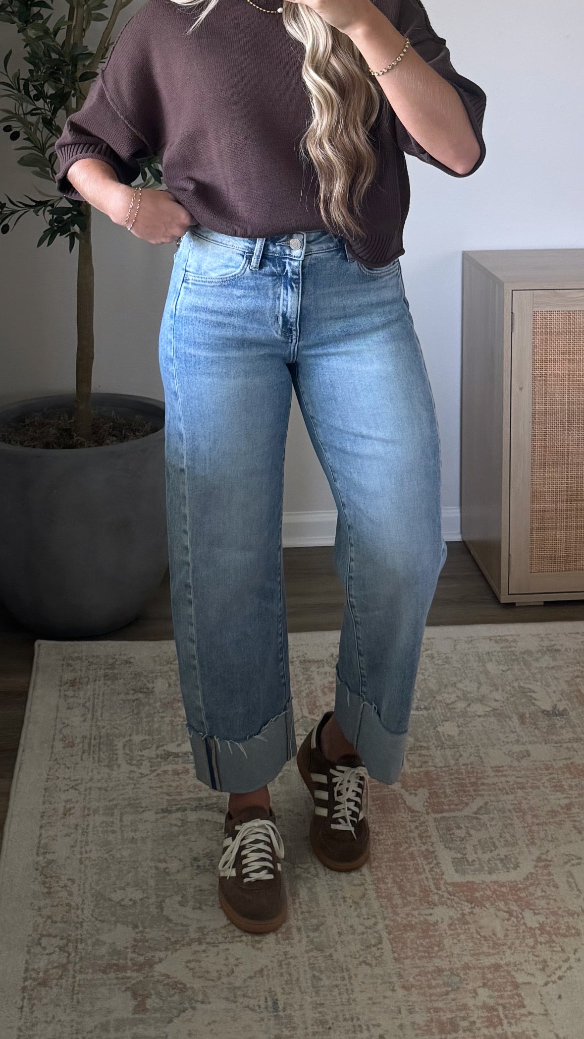 Ella Cuffed Barrel Denim / Lightwash