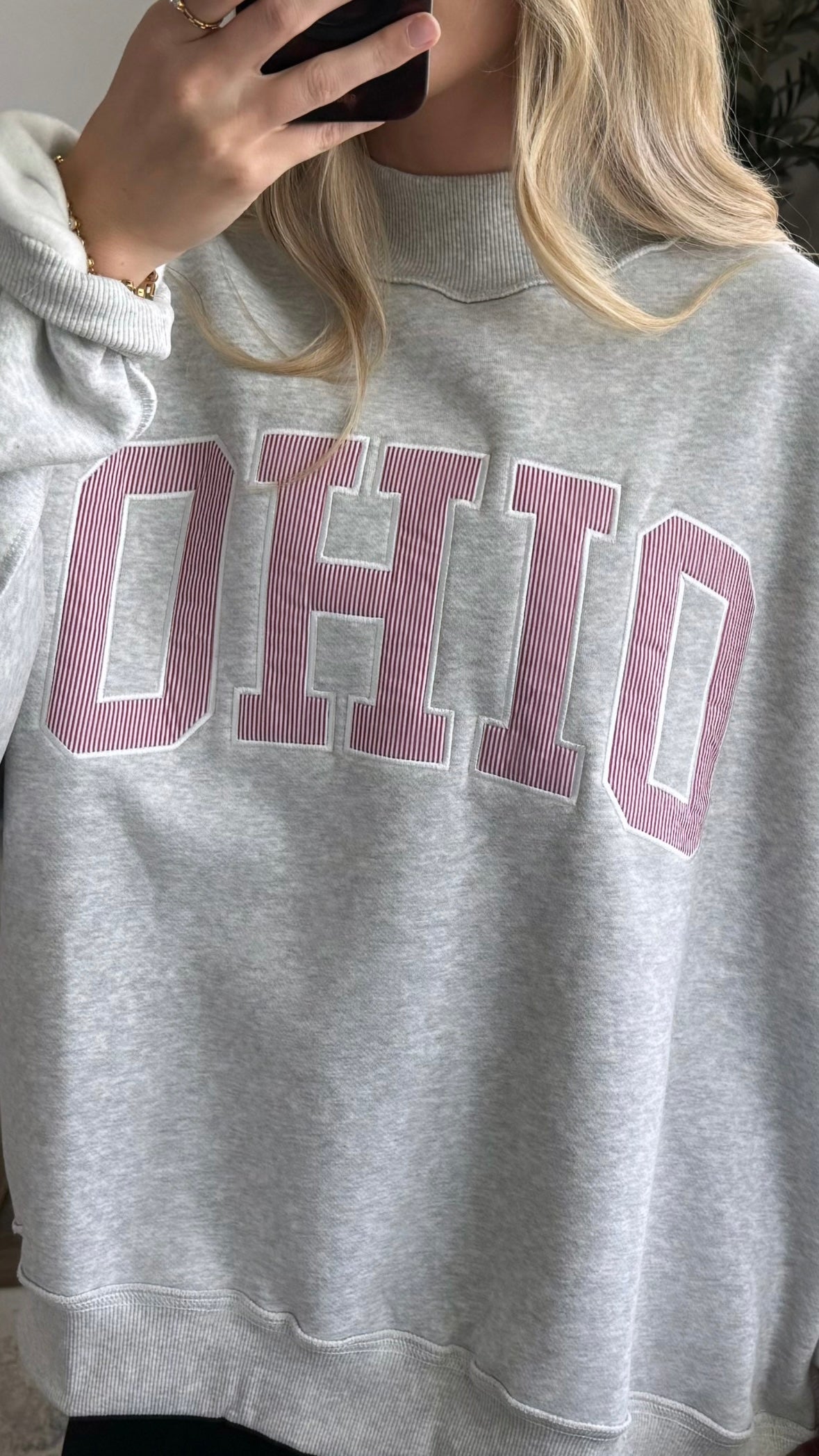 Ohio Mock Neck Sweatshirt / Grey