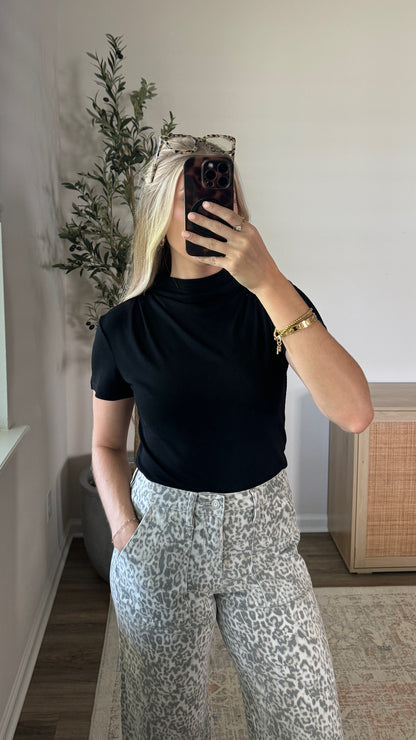 Olivia Mock Neck Top / Black