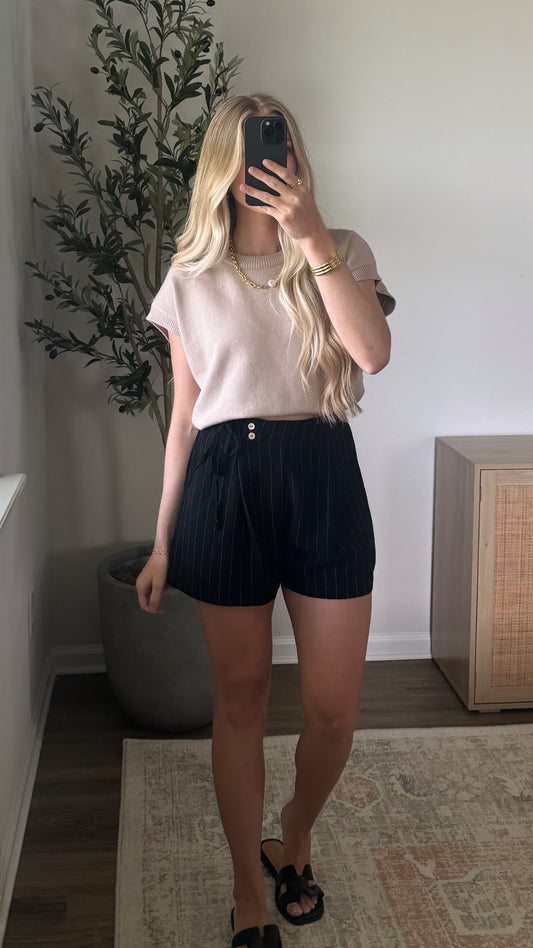 Pinstripe Side Tie Shorts / Black