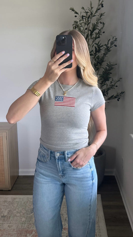 Embroidered Flag Tee / Grey