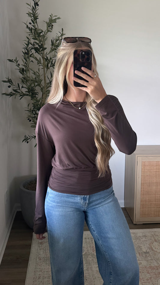 Hallie Long Sleeve Cinched Top / Brown