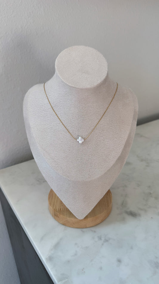 Dainty Clover Necklace / 18k Gold