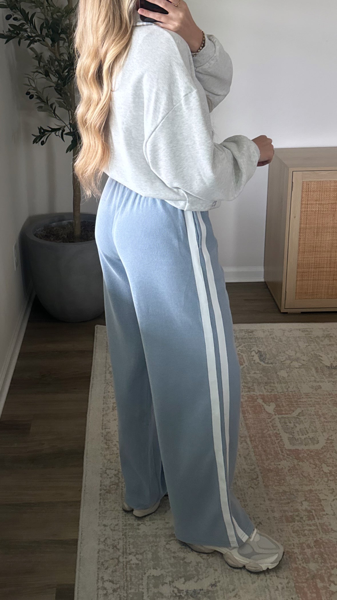 Mid Rise Waffle Track Pants / Light Blue