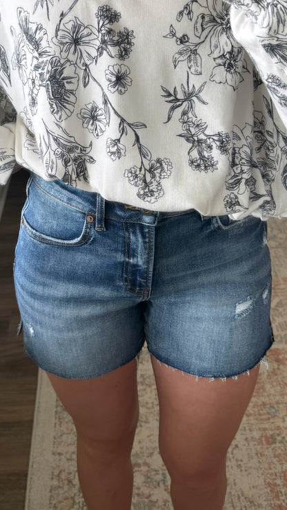 Avery Comfort Shorts / Dark Wash