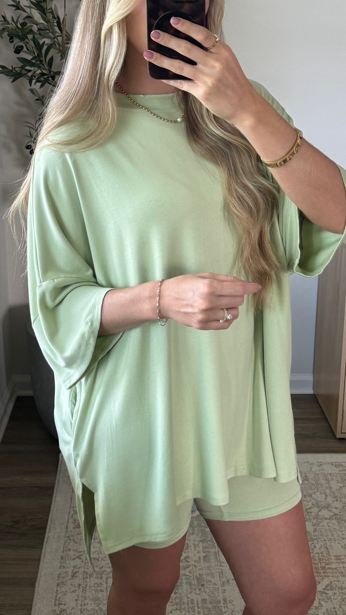 Oversized Biker Shorts Set / Pastel Green